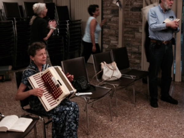 Simchat Torah,3, 2014.jpg